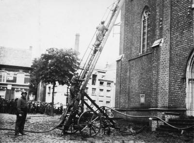 Brandweer, interventies: torenbrand kerk Tielrode